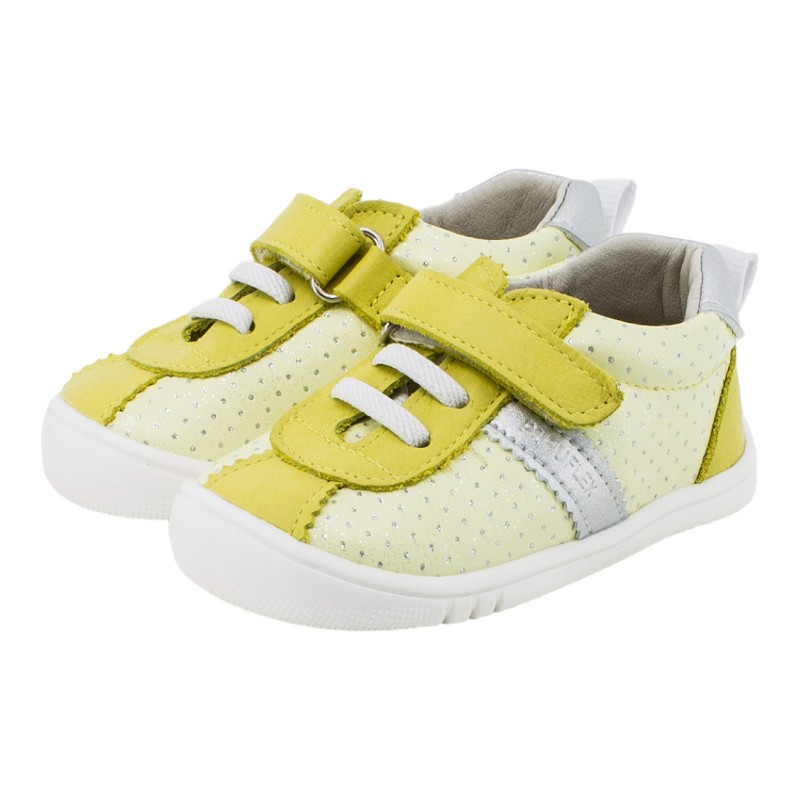 Calzado respetuoso Pirufin Tamara Amarillo con plata brilli 1 velcro piel PF340-3