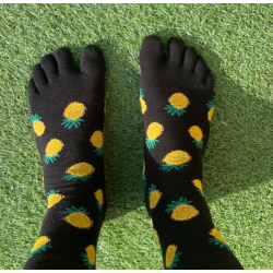 Calcetines de dedos negro con piña Baresocks