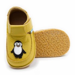 Sandalias respetuosas DODO amarillas con pingüino DODO Shoes – Penguin yellow